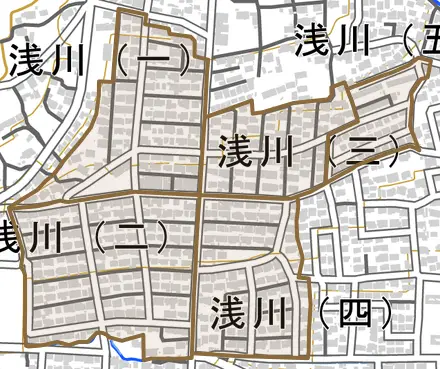 浅川とその周辺の地図。町の範囲を重ねている