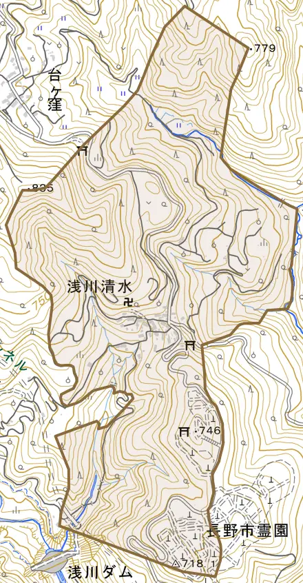 浅川清水とその周辺の地図。町の範囲を重ねている
