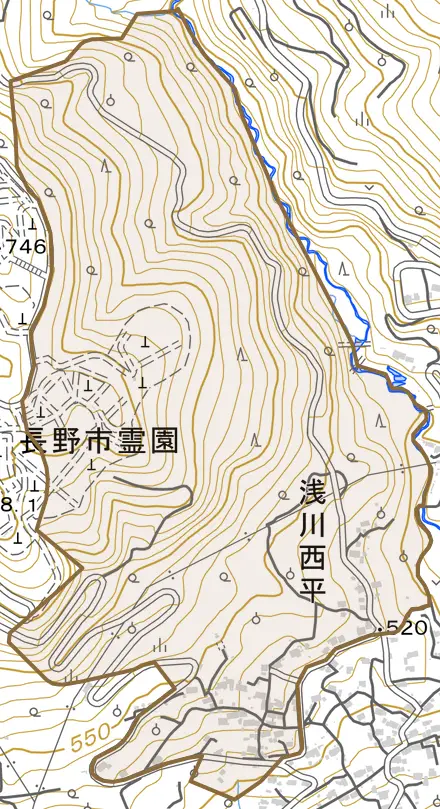 浅川西平とその周辺の地図。町の範囲を重ねている