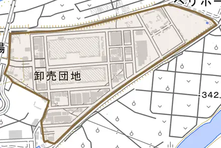 市場とその周辺の地図。町の範囲を重ねている