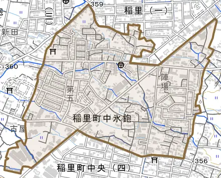 稲里町中氷鉋とその周辺の地図。町の範囲を重ねている