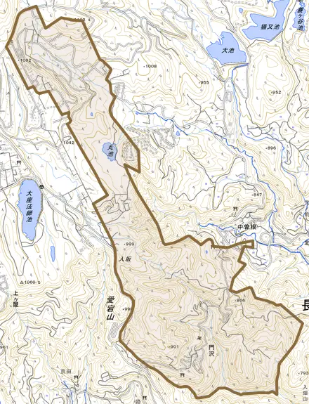 門沢とその周辺の地図。町の範囲を重ねている
