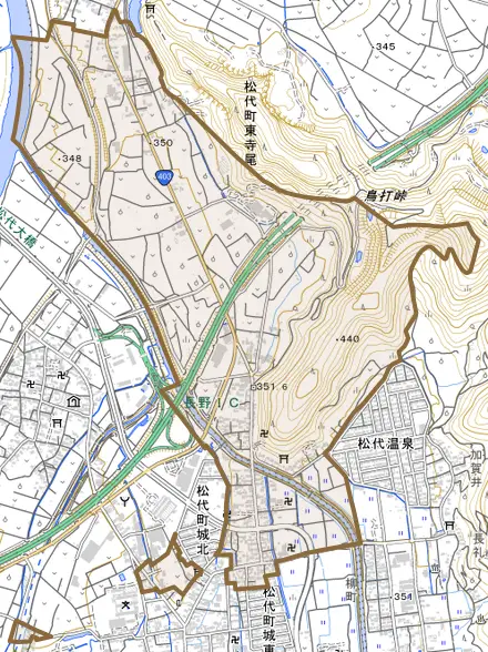 松代町東寺尾とその周辺の地図。町の範囲を重ねている