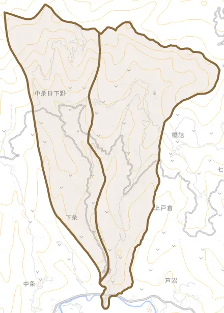 中条日下野とその周辺の地図。町の範囲を重ねている