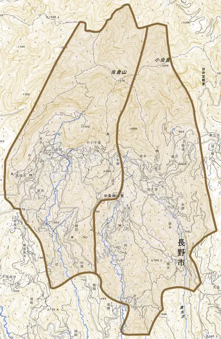 中条御山里とその周辺の地図。町の範囲を重ねている