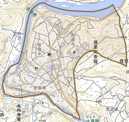 信更町安庭とその周辺の地図。町の範囲を重ねている