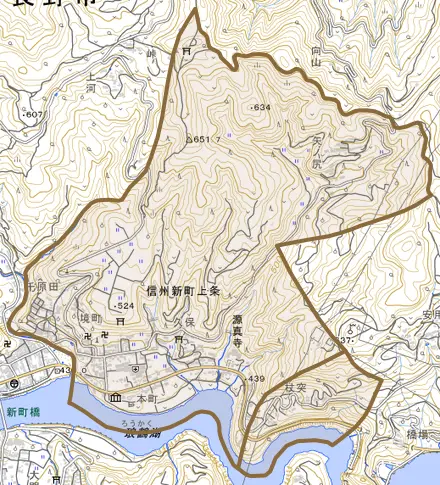 信州新町上条とその周辺の地図。町の範囲を重ねている