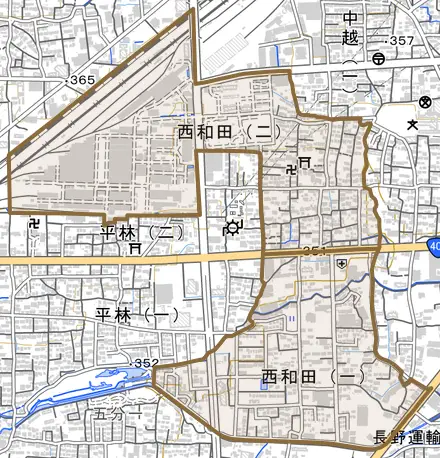 西和田とその周辺の地図。町の範囲を重ねている