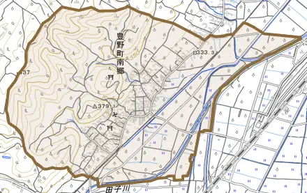 豊野町南郷とその周辺の地図。町の範囲を重ねている