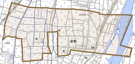 大字津野とその周辺の地図。町の範囲を重ねている