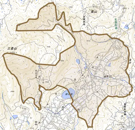 大字吉とその周辺の地図。町の範囲を重ねている
