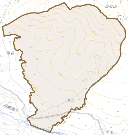 大字深沢とその周辺の地図。町の範囲を重ねている