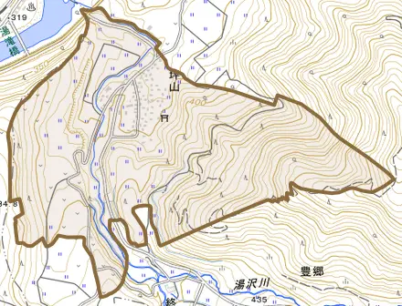 大字坪山とその周辺の地図。町の範囲を重ねている