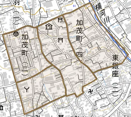 加茂町とその周辺の地図。町の範囲を重ねている