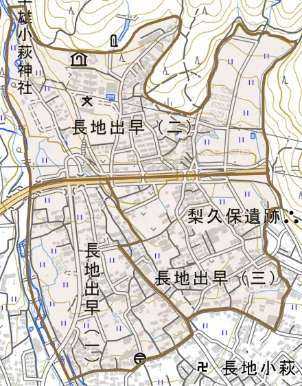 長地出早とその周辺の地図。町の範囲を重ねている