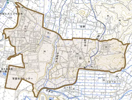 新子田とその周辺の地図。町の範囲を重ねている
