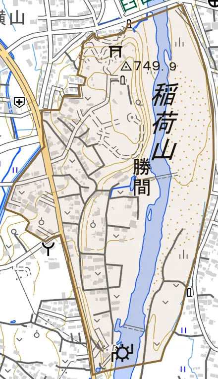 勝間とその周辺の地図。町の範囲を重ねている