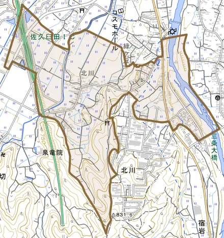 北川とその周辺の地図。町の範囲を重ねている