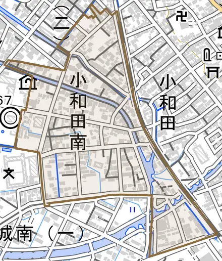 小和田南とその周辺の地図。町の範囲を重ねている
