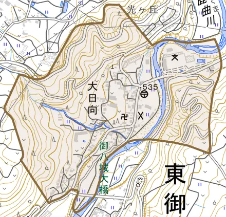 大日向とその周辺の地図。町の範囲を重ねている