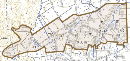 下大池とその周辺の地図。町の範囲を重ねている