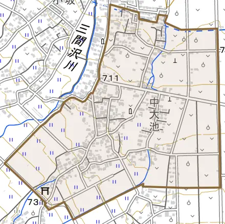 中大池とその周辺の地図。町の範囲を重ねている