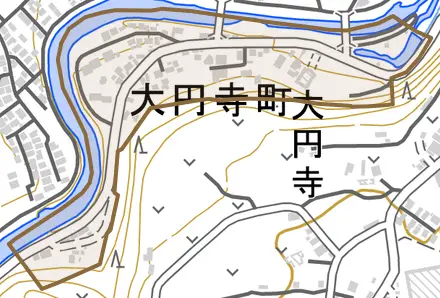 大円寺町とその周辺の地図。町の範囲を重ねている
