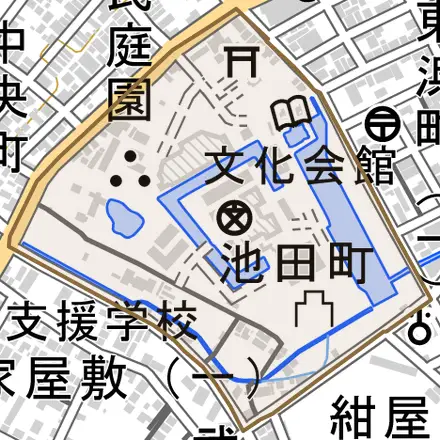 池田町とその周辺の地図。町の範囲を重ねている