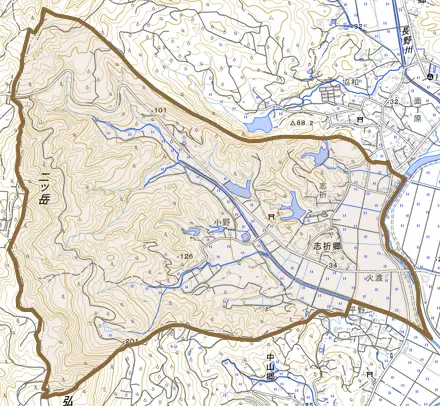 志折郷とその周辺の地図。町の範囲を重ねている