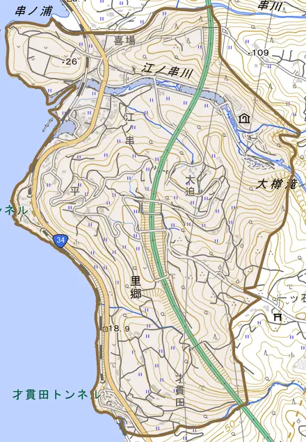 里郷とその周辺の地図。町の範囲を重ねている