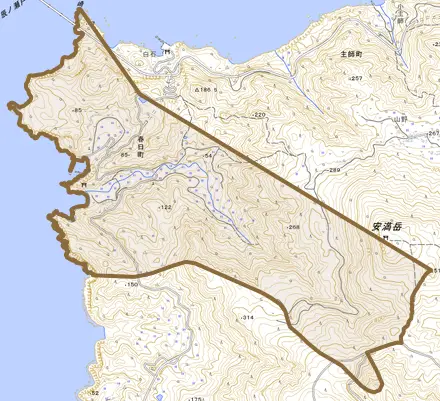 春日町とその周辺の地図。町の範囲を重ねている