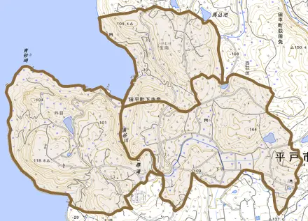 田平町下寺免とその周辺の地図。町の範囲を重ねている