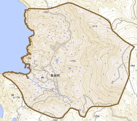 高越町とその周辺の地図。町の範囲を重ねている