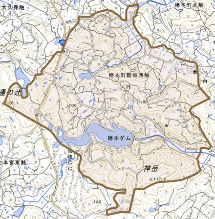 勝本町新城西触とその周辺の地図。町の範囲を重ねている