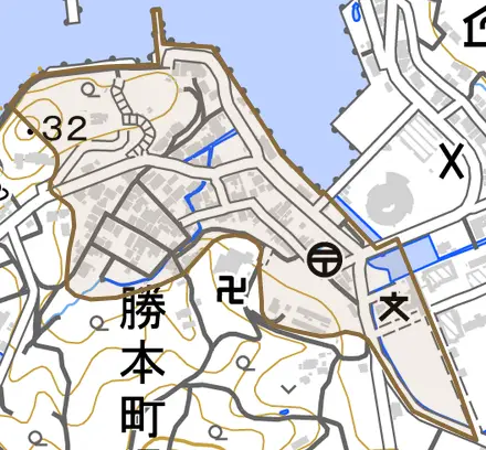勝本町湯本浦とその周辺の地図。町の範囲を重ねている