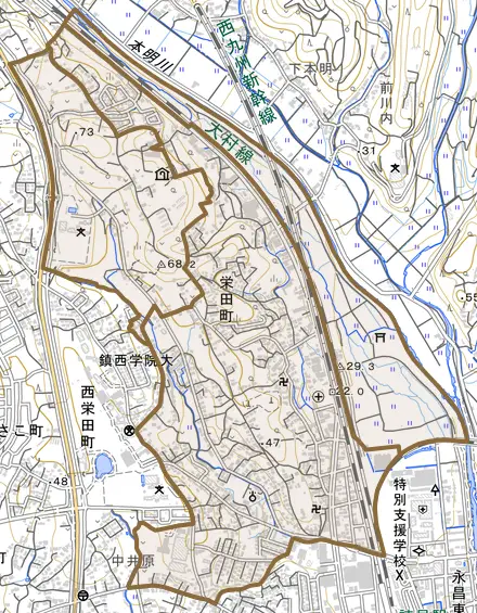 栄田町とその周辺の地図。町の範囲を重ねている