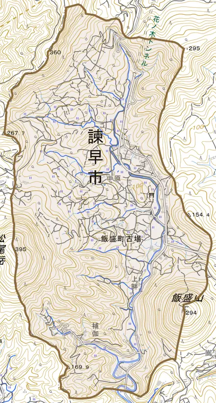 飯盛町古場とその周辺の地図。町の範囲を重ねている