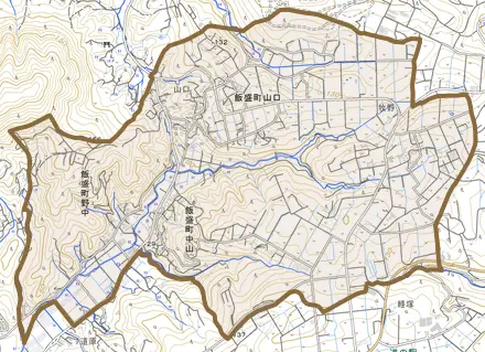 飯盛町山口とその周辺の地図。町の範囲を重ねている