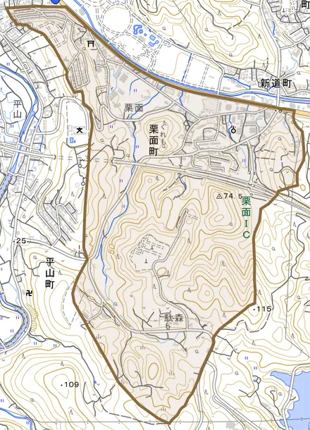 栗面町とその周辺の地図。町の範囲を重ねている