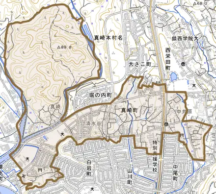 真崎町とその周辺の地図。町の範囲を重ねている