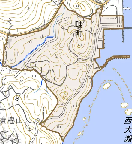 畦町とその周辺の地図。町の範囲を重ねている