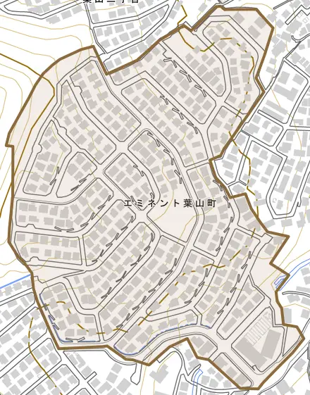 エミネント葉山町とその周辺の地図。町の範囲を重ねている