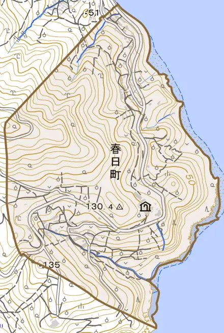 春日町とその周辺の地図。町の範囲を重ねている