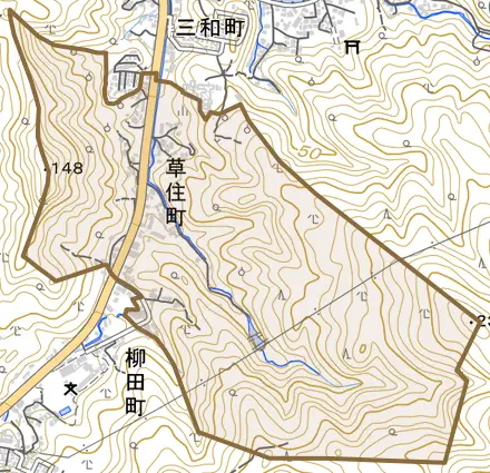草住町とその周辺の地図。町の範囲を重ねている