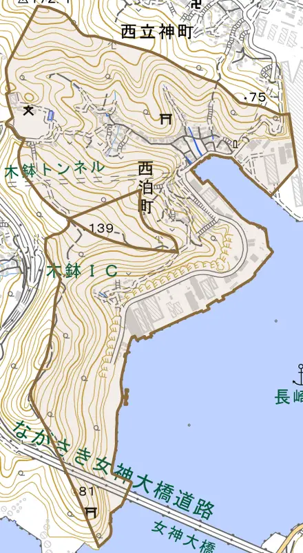 西泊町とその周辺の地図。町の範囲を重ねている
