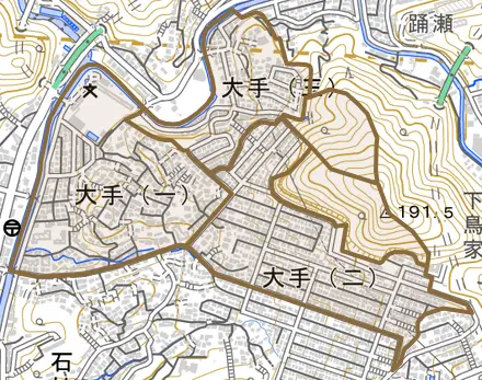 大手とその周辺の地図。町の範囲を重ねている