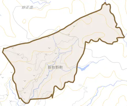 新牧野町とその周辺の地図。町の範囲を重ねている