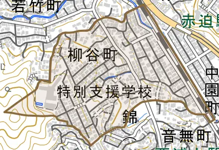 柳谷町とその周辺の地図。町の範囲を重ねている