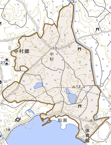 中村郷とその周辺の地図。町の範囲を重ねている