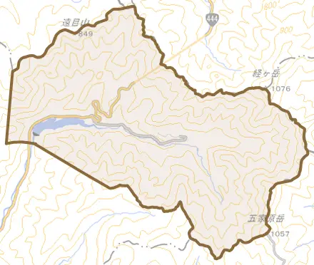 黒木町とその周辺の地図。町の範囲を重ねている